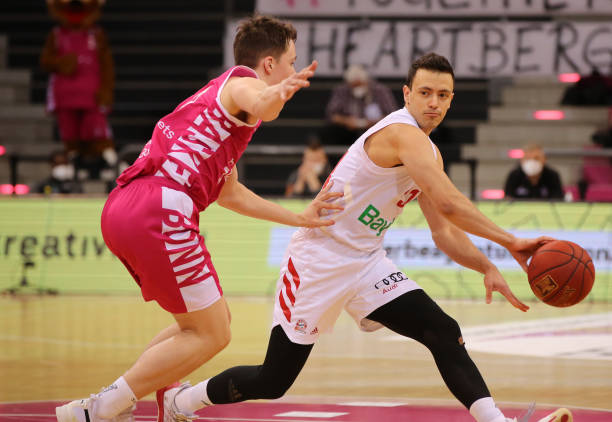 拜仁将在两 拜仁将在两