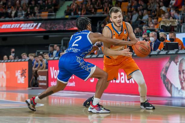 上更进一步 上更进一步